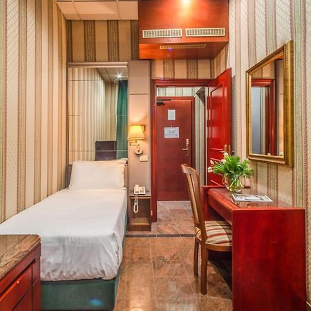 Castro Pretorio Easy Rooms Roma Exterior foto